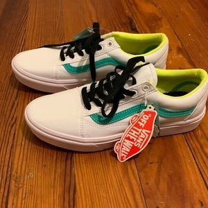 Vans Old Skool Comfycush Atlantis/white sneakers youth size 6.5 /women's size 8